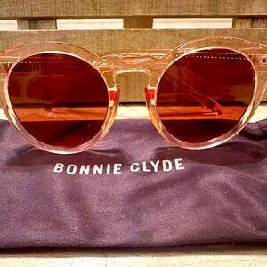 EUC Bonnie Clyde Clear Pink The Hill Womens Designer Sunglasses Round Shades